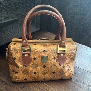 MCM Boston Authentic Brown Logo Leather/Gold Hardware & Authentic Certificate.